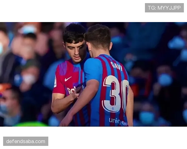 佩德里与维尔茨的中场创造力对比：组织逻辑与进攻发起方式的差异解析