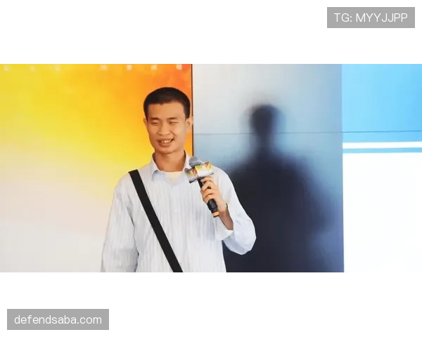 张帅训练完啃馒头配白开水，这自律谁顶得住啊