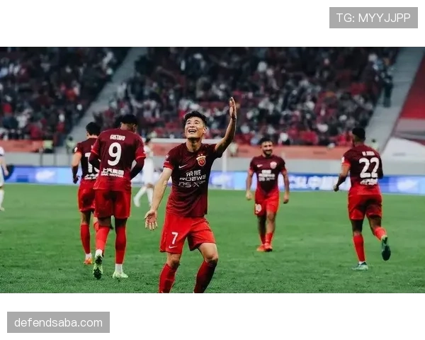 武磊高位逼抢如何撕裂防线，驱动国足关键战进攻升级？